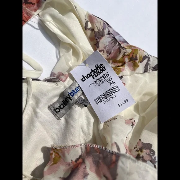 Floral Halter Dress - Picture 8 of 8